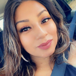 Meet your Posher, Beatriz